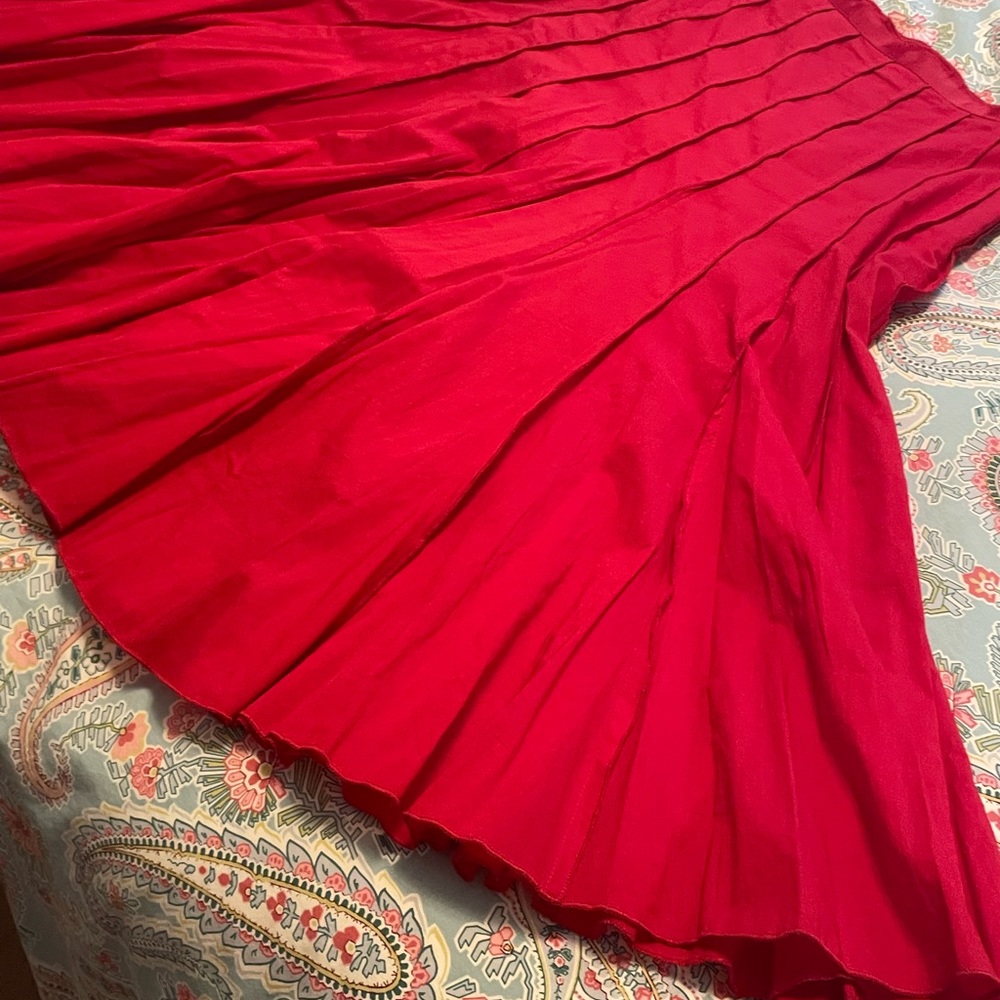 Scarlet, fully lined cotton midi skirt, size 8